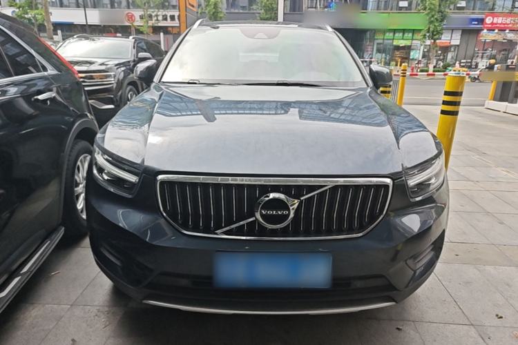 Used Volvo XC40 2021 T4 4x4 SmartDrive Fashion Edition
