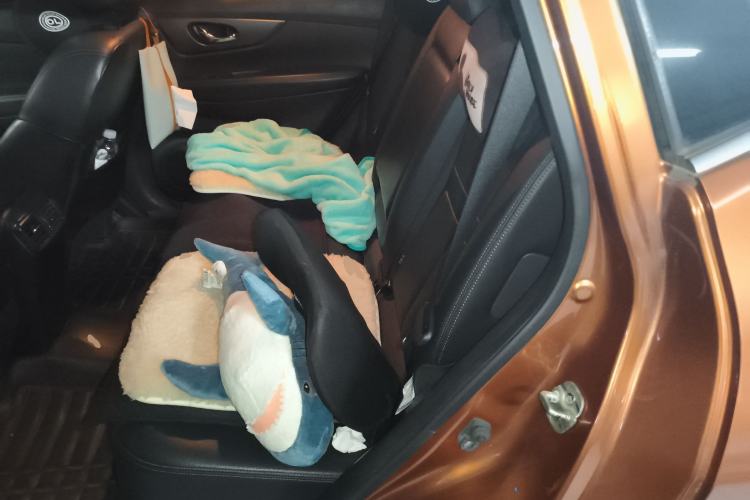 Used Nissan X-Trail 2015 2.0L CVT Comfort MAX Edition 2WD