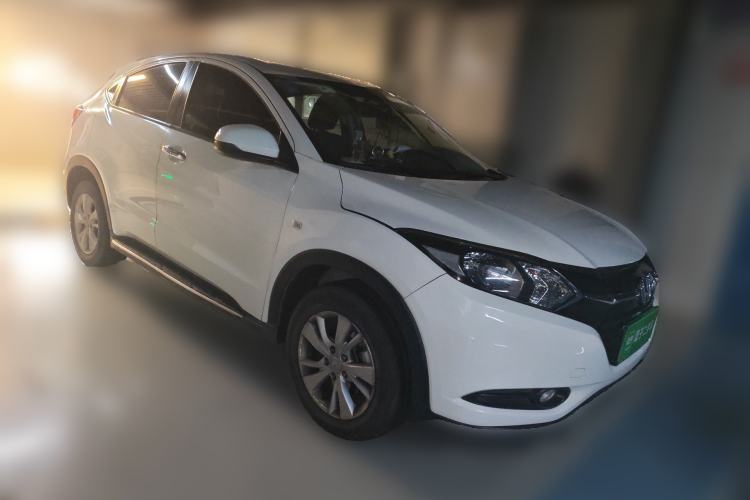 Used Honda Vezel 2015 1.5L CVT two-wheel drive Comfort trim Front Right 45 Deg