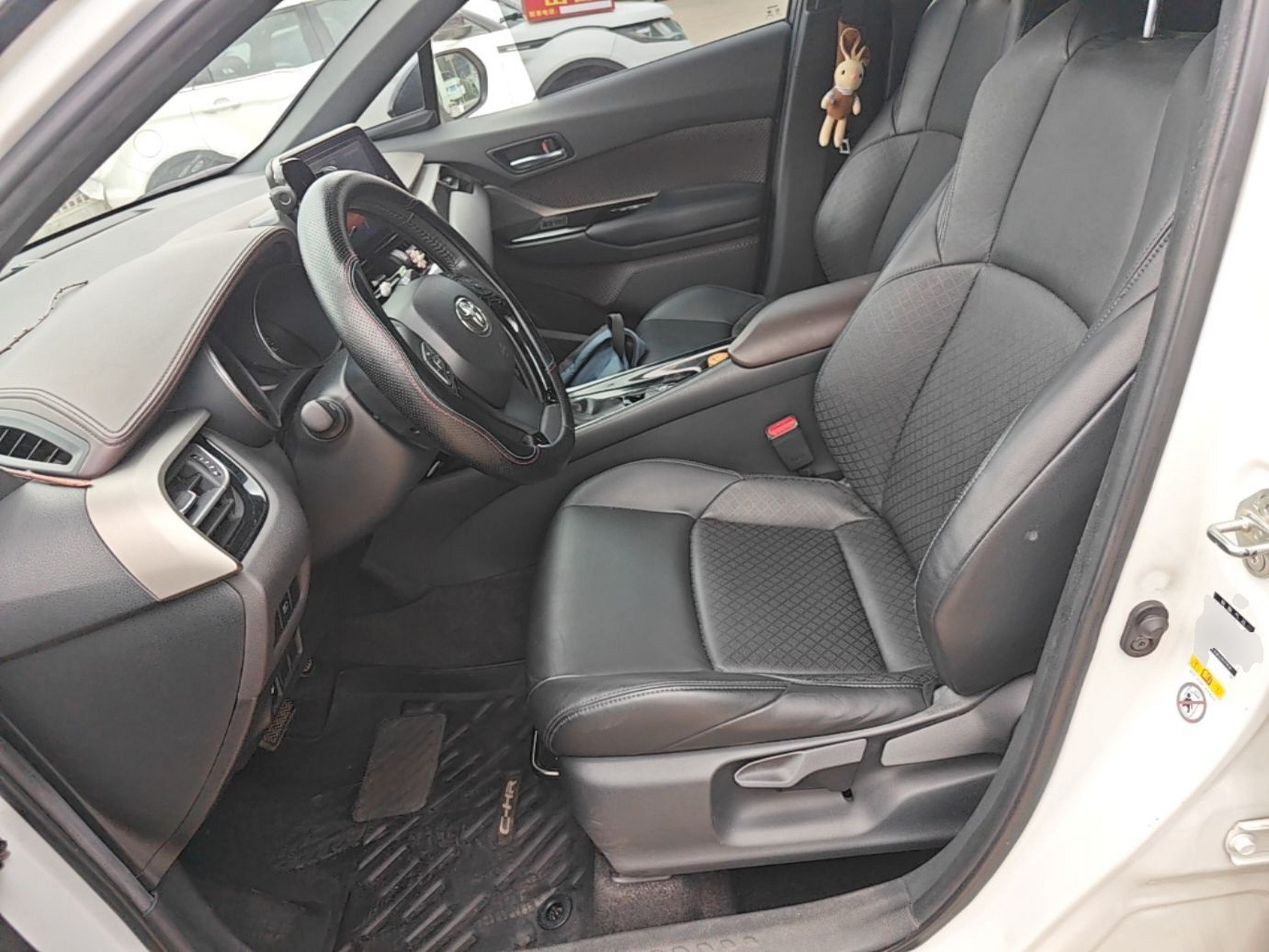 Vordere Reihe im Auto