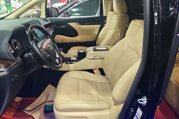 Used Toyota Alphard 2021 Dual-Engine 2.5L Luxury Edition