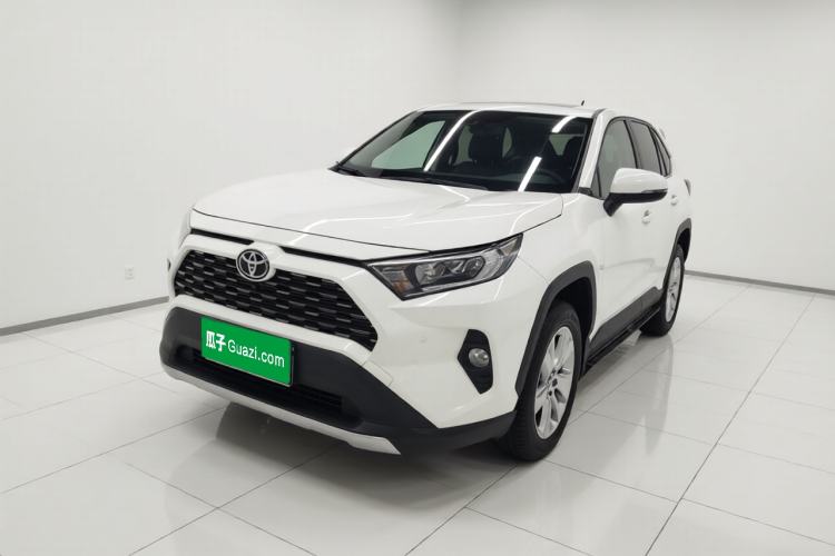 Used Toyota RAV4 2021 2.0L CVT Two-Wheel Drive Fashion Edition Guazi used car, China used car export, Used car for sale, Used  cars, Cheapest cars for sale