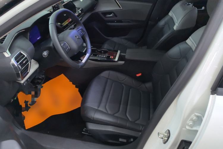 Used Citroen C5 X 2023 1.6T Enjoy the Extraordinary Left Front Seat