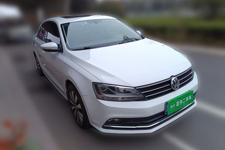 Used Volkswagen Sagitar 2018 1.6L Automatic Comfort Model Front Right 45 Deg