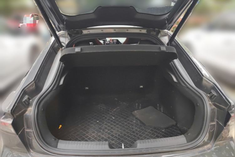 Used CHANGAN UNI-V 2024 1.5T Prestige Sport Edition
