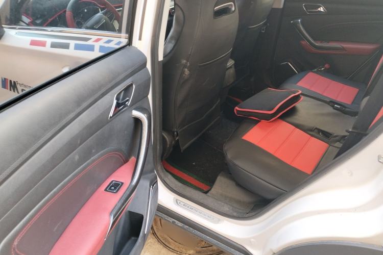 Used Leopaard CS9 2017 1.5L Manual Fashion Model Left Rear Seat
