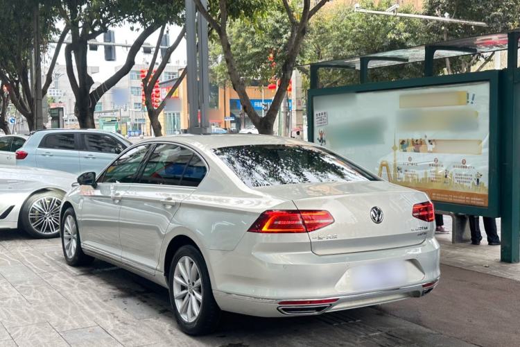 Used Volkswagen Magotan 2019 330TSI DSG Leading Model China VI Standard