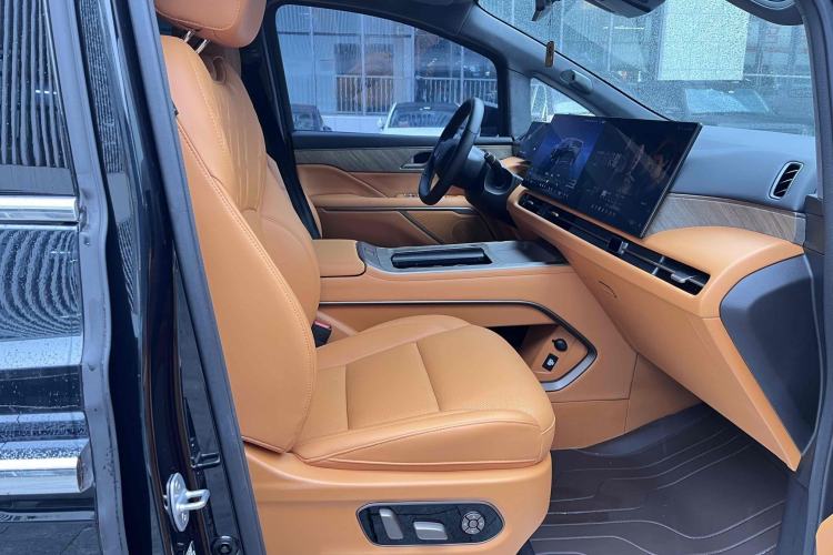 Used Wey Gaoshan 2025 Four-Wheel Drive Alpine 9 Interior 11