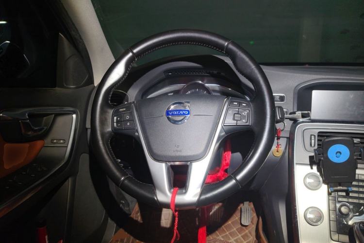 Used Volvo S60 2014 S60L 2.0T Zhiyuan Edition