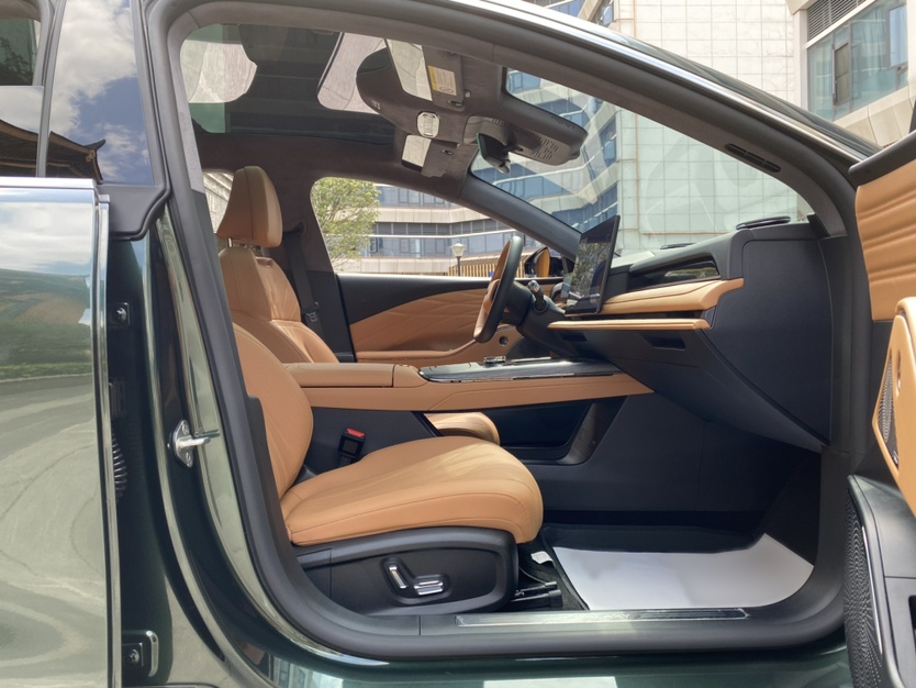 Geely Galaxy 8 2025 130km EM-P Starship Edition — снимка 19