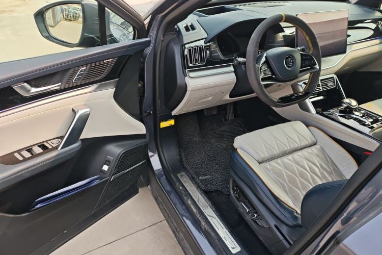 Used BYD Tang New Energy 2022 DM-p 215 km All-Wheel-Drive Deluxe Model Driver Seat