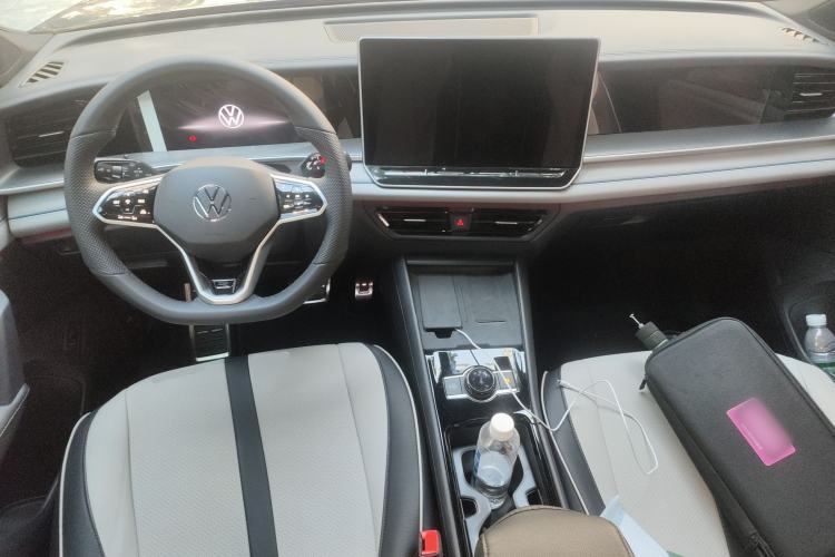 Used Volkswagen Tayron 2025 Tharu L 330TSI Two-Wheel Drive Elite City Package