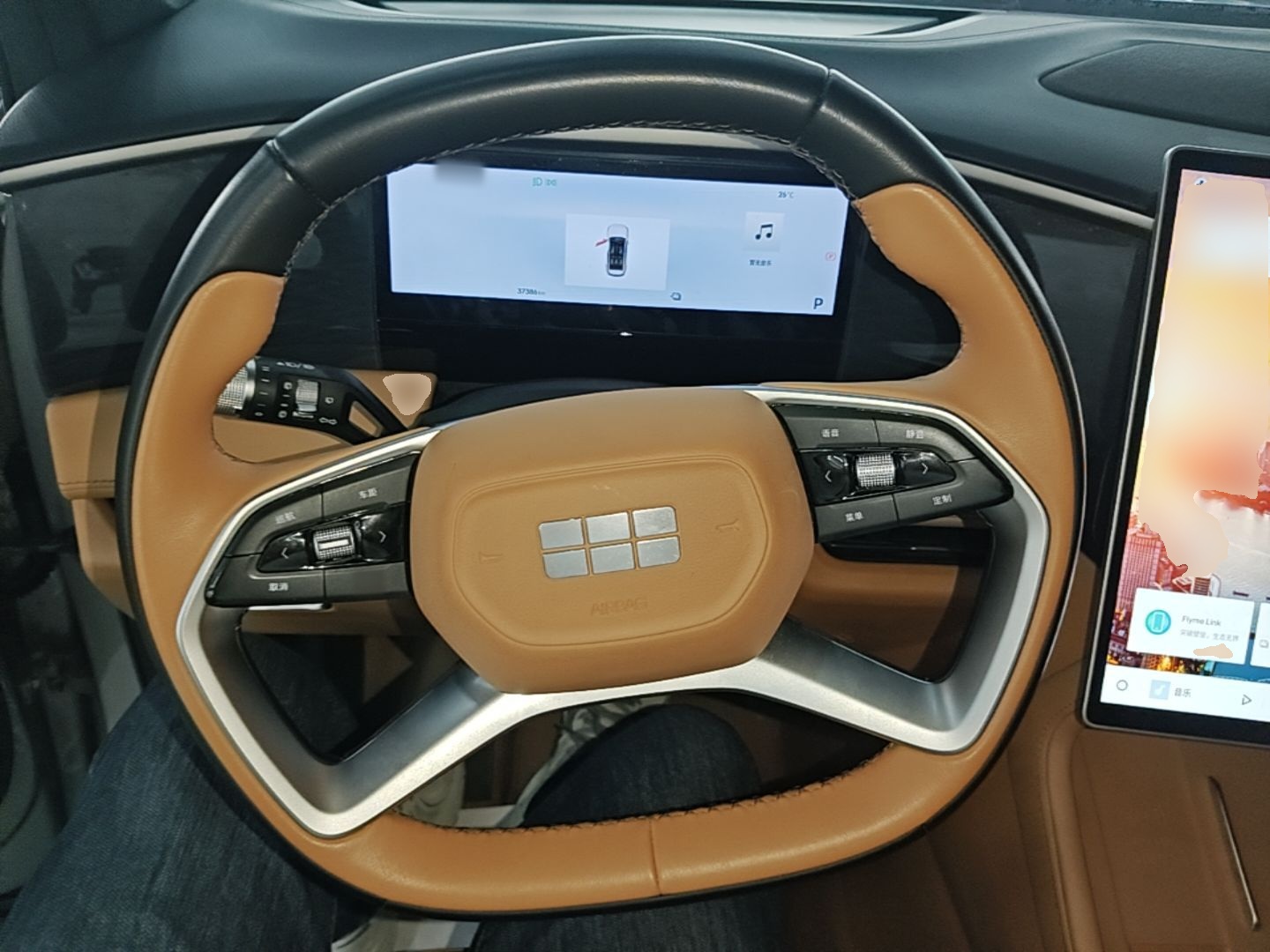 Geely Galaxy L7 2025 EM-i 115km Exploration Edition — снимка 13