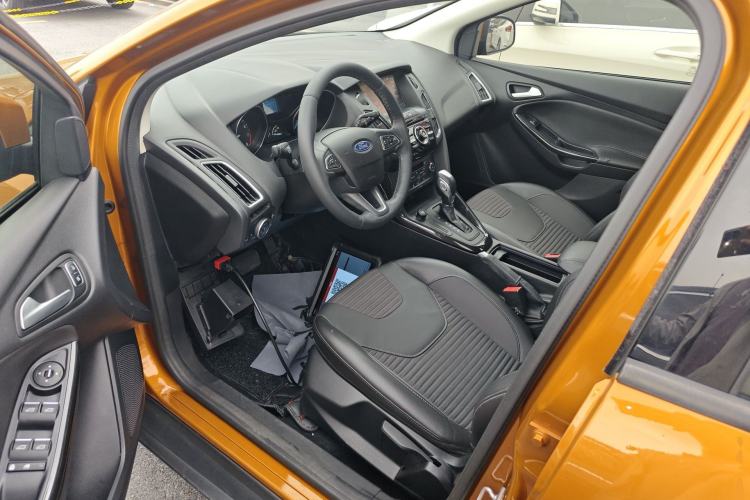 Used Ford Focus 2015 Hatchback 1.6L Automatic Fashion Edition