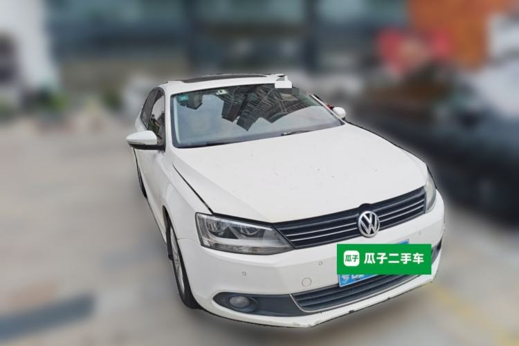 Used Volkswagen Sagitar 2014 Revised Version 1.4TSI Manual Luxury Edition Front Right 45 Deg