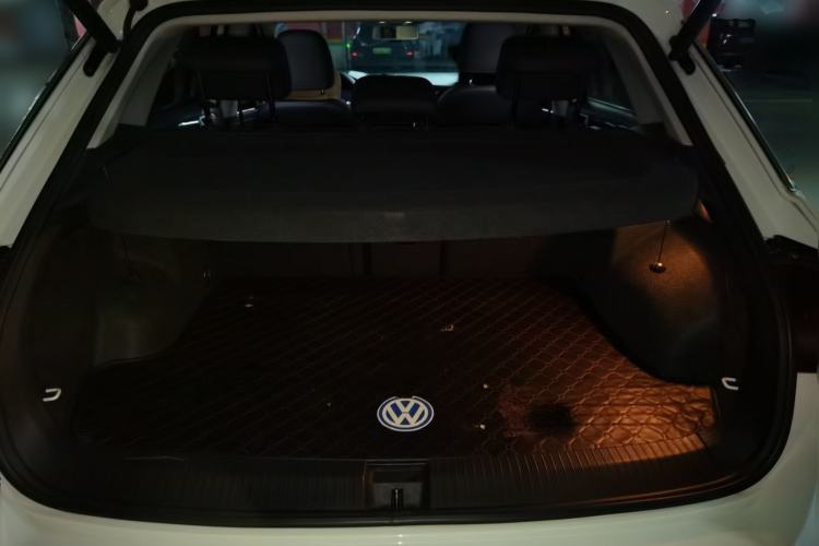 Used Volkswagen T-ROC 2020 280TSI DSG Two-Wheel Drive Comfort Version Trunk