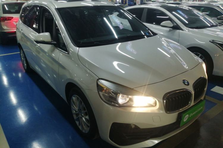 Used BMW 2 Series Gran Tourer 2019 220i Leading Model Front Right 45 Deg