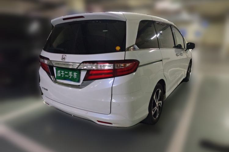 Used Honda Odyssey 2015 Updated Version 2.4L Smart Edition Rear Right 45 Deg