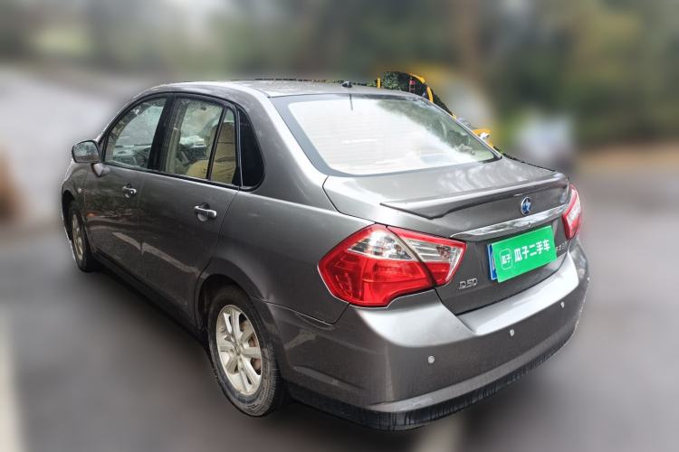 Used Venucia D50 2013 1.6L Manual Fashion Edition