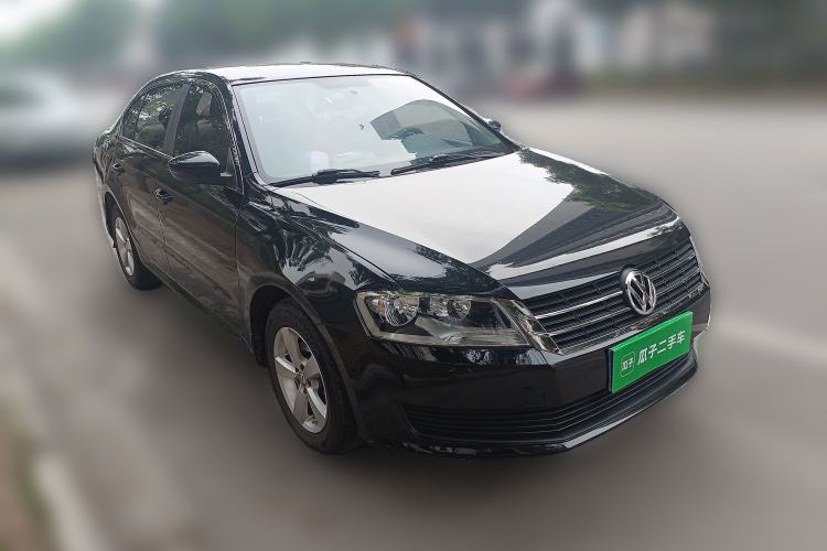 Used Volkswagen Lavida 2013 1.6L Manual Fashion Edition
