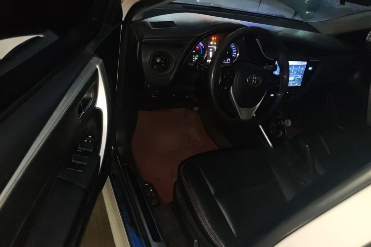 Used Toyota Levin 2017 Revised Dual-Engine 1.8H GS E-CVT Elite Sunroof Version China V Standard Driver Seat