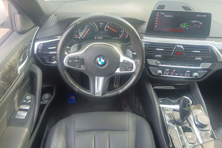 Used BMW 5 Series 2019 530Li Leading Model M Sport Package Steering Wheel