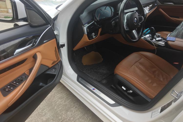 Used BMW 5 Series 2018 530Li Luxury Edition M Sport Package
