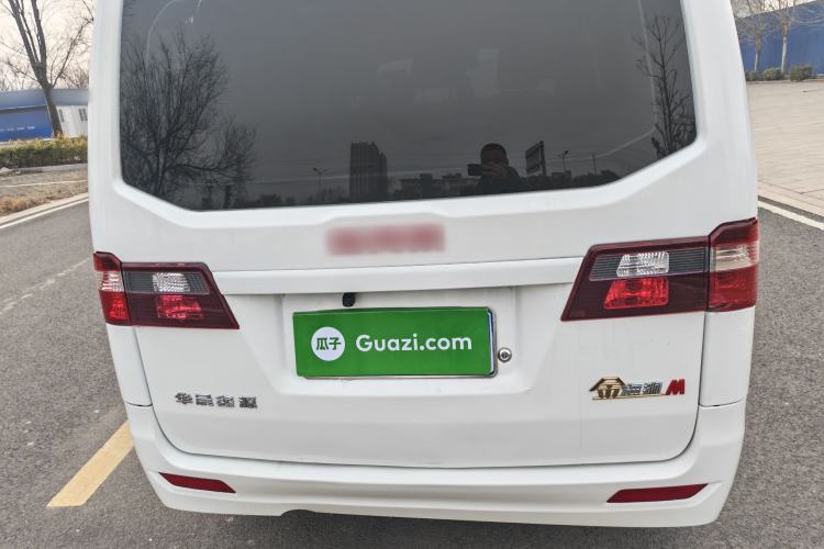 Used Jinbei Gold Hiace M Classic 2022 1.5L Engineering Lion Passenger Van 7 Seats