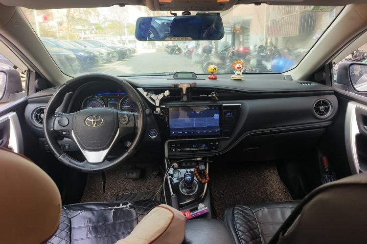 Used Toyota Corolla 2018 Dual-Engine 1.8L E-CVT Smart Edition
