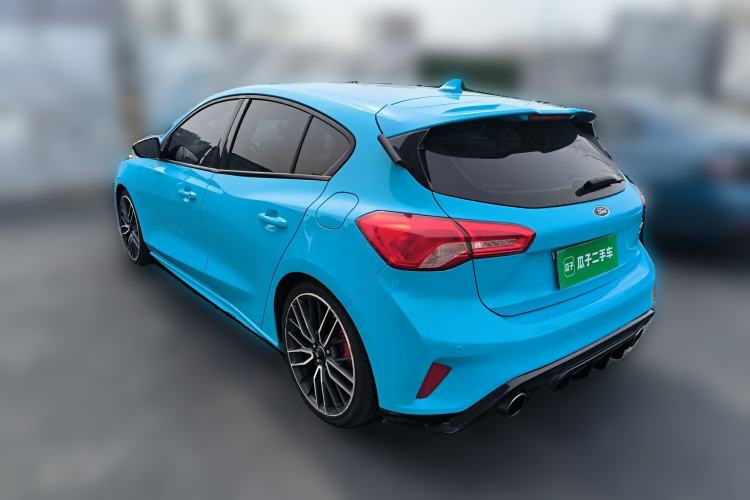 Used Ford Focus 2019 Hatchback 1.5L Manual FENGYUE Model China V Standard