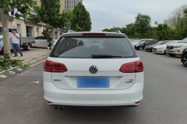 Used Volkswagen Golf 2014 1.4TSI Luxury Travel Edition
