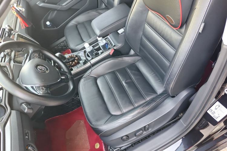 Used Volkswagen Passat 2017 330TSI DSG Luxury Edition Left Front Seat