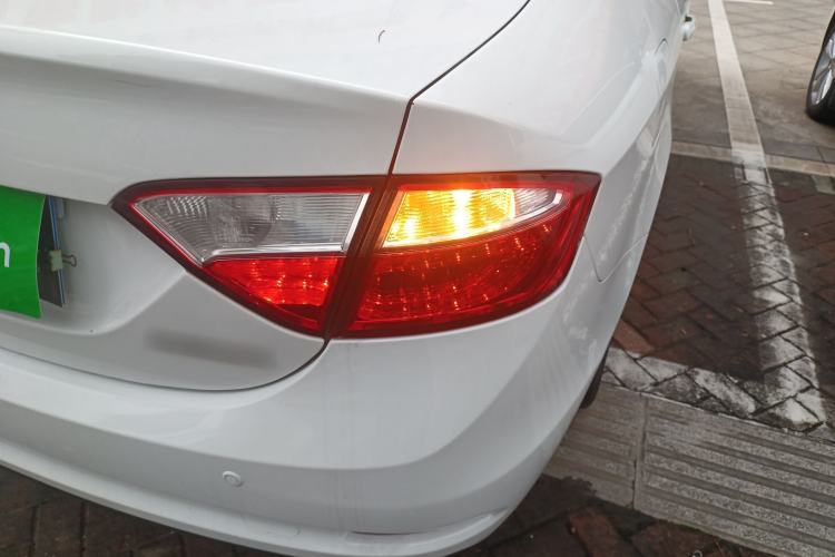 Used Chery Arrizo 7 2015 1.6L Manual Zhi Ling Edition
