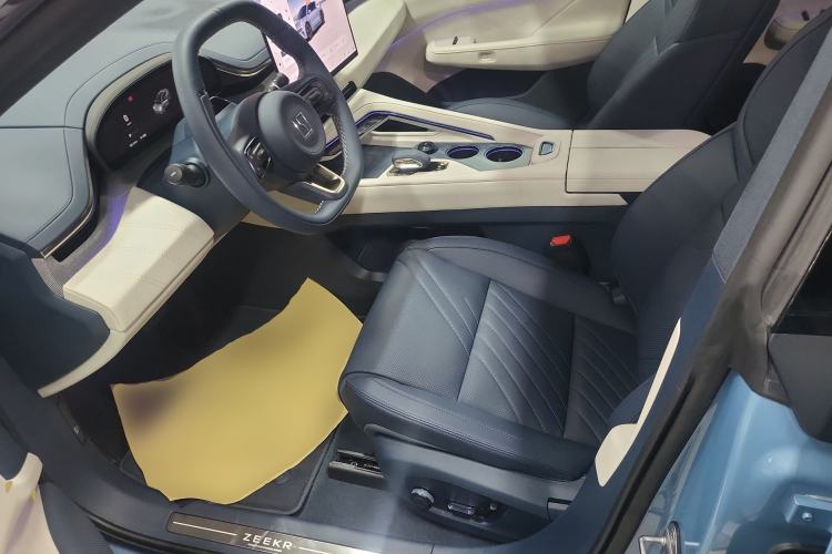 Used Zeekr 001 2025 YOU Edition 100 kWh All-Wheel Drive
