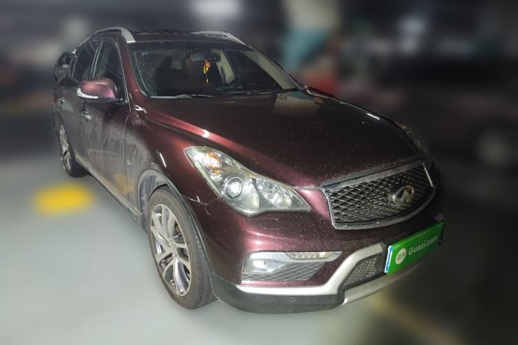 Used Infiniti QX50 2015 2.5L Luxury Edition Front Right 45 Deg