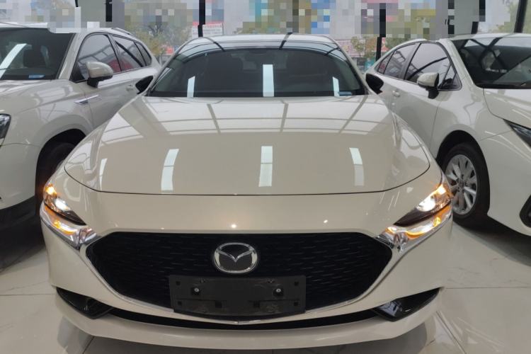 Used Mazda Mazda 3 Axela 2022 2.0L Automatic Premium Black Obsidian Edition