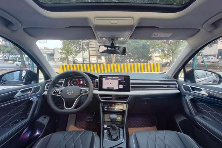 Used Volkswagen Tiguan L 2022 330TSI Automatic Two-Wheel Drive Smart Edition