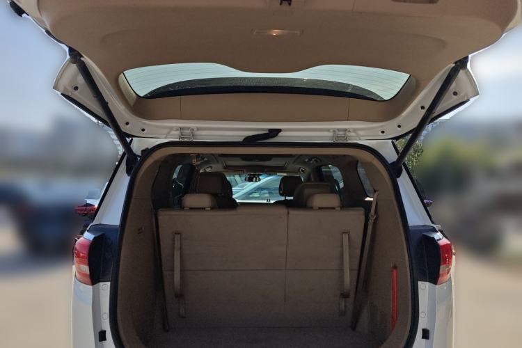 Used Buick GL8 2018 ES 28T Luxury Model China VI Standard Trunk