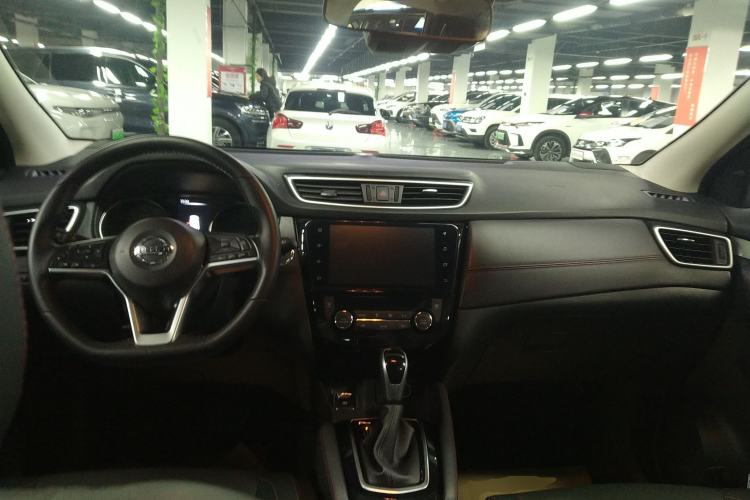 Used Nissan Qashqai 2022 2.0L CVT XV Premier Luxury Edition Interior 2