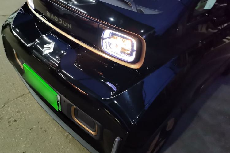 Used Baojun KiWi EV 2021 Artist Model Lithium Iron Phosphate