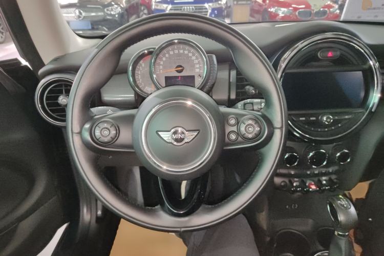 Used MINI 2016 1.5T COOPER Avant-Garde Steering Wheel