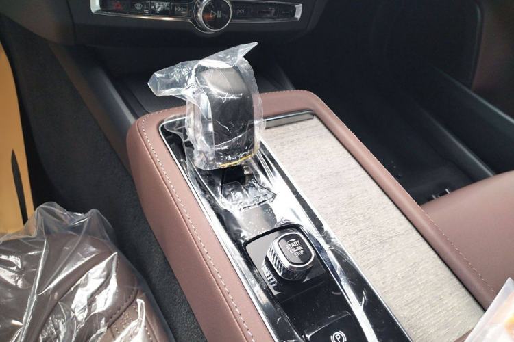 Used Volvo S90 2026 B5 Zhiyi Luxury Edition
