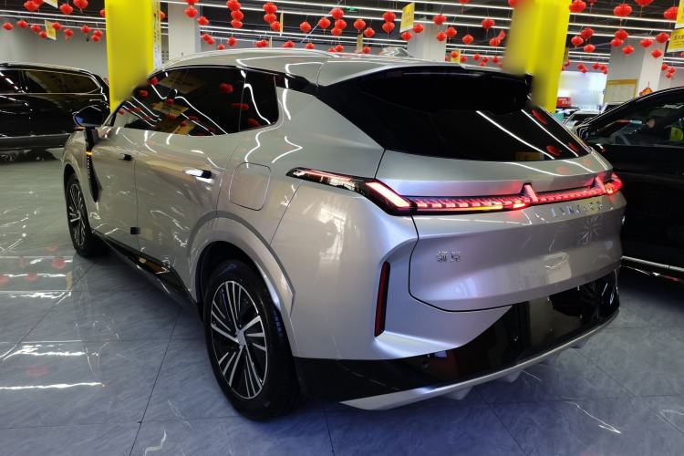 Used Lynk & Co 08 EM-P 2025 245km Ultra-Long Range Halo Rear Left 45 Deg