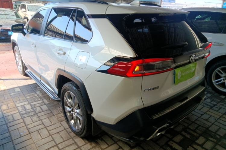 Used Toyota Wildlander 2021 2.0L CVT 4x4 Luxury Edition
