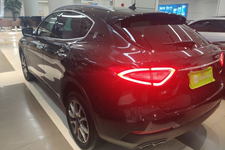 Used Maserati Levante 2018 3.0T Standard Edition Exterior 2