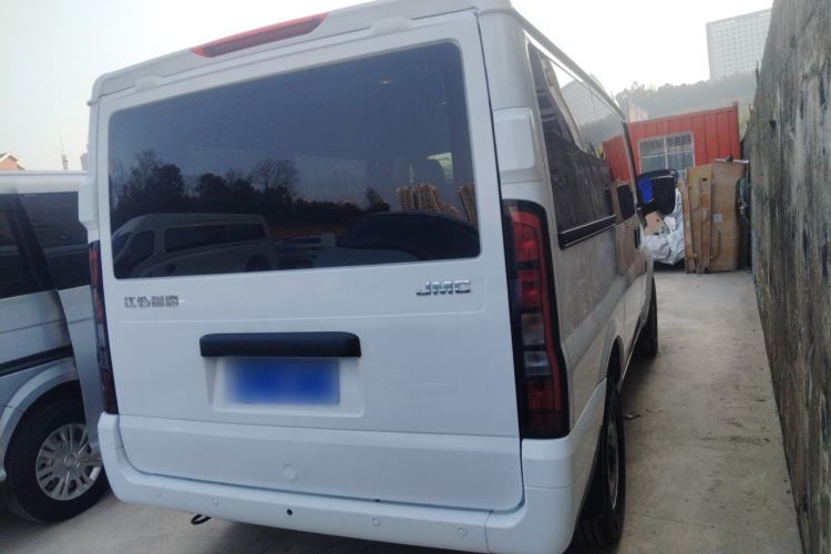 Used JMC Fushun 2025 2.0T 6MT Diesel Short-Wheelbase Low-Roof Commercial Multi-Purpose Passenger Vehicle with 5/6 Seats and Lift-Up Tailgate
