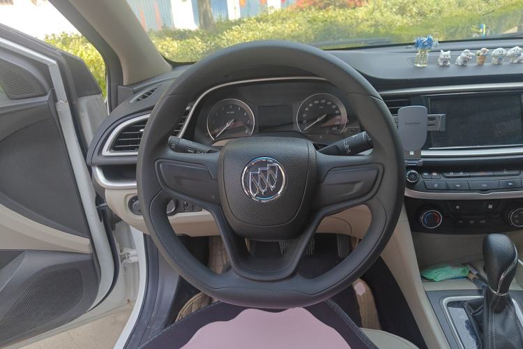 Used Buick GT 2021 Exemplar 1.5L Automatic Elite Version Steering Wheel