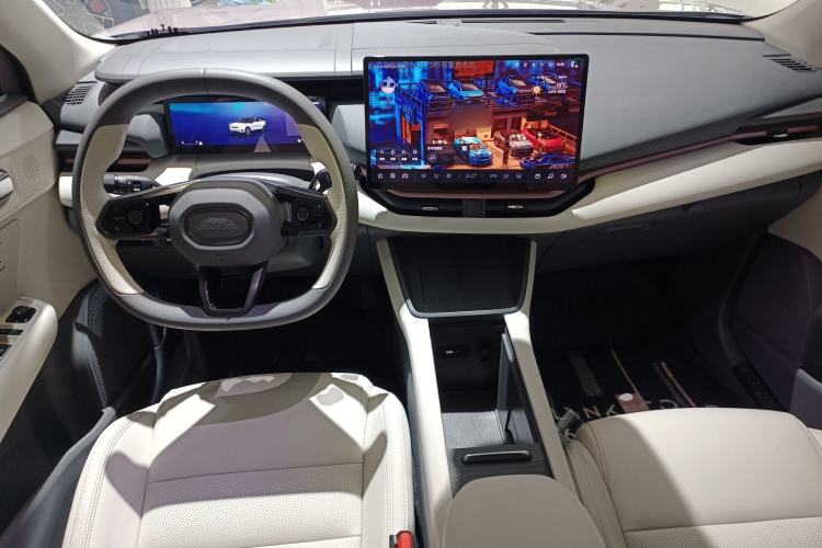 Used Lynk & Co 06 EM-P 2023 EM-P 126 Long-Range Halo
