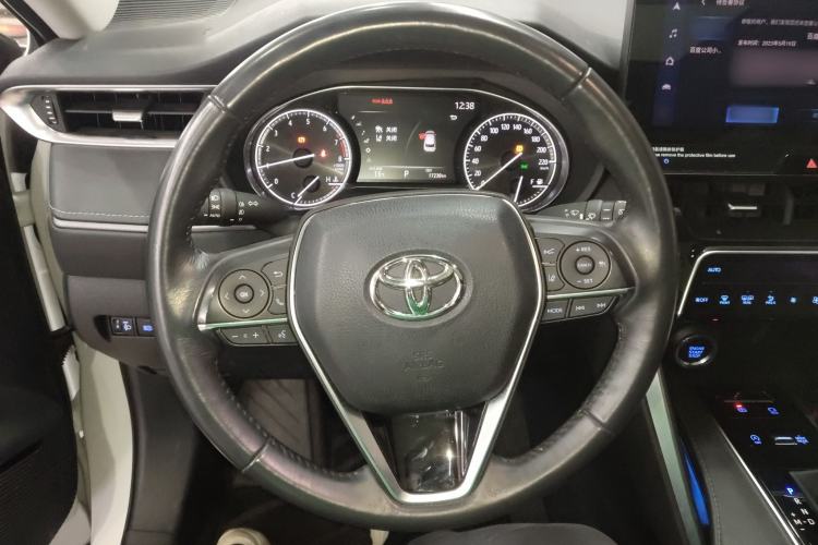 Used Toyota Harrier 2022 2.0L CVT Two-Wheel Drive Deluxe Edition