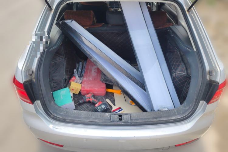 Used Volkswagen Gran Lavida 2013 1.6L Manual Fashion Model